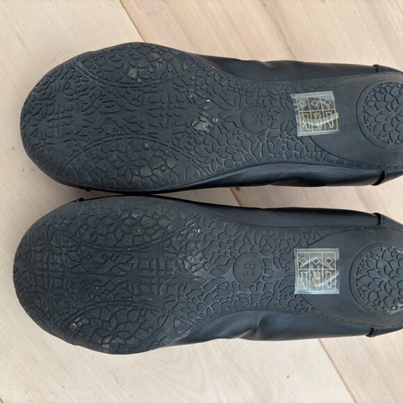 Taxi Ballet Flats - Picture 3 of 4